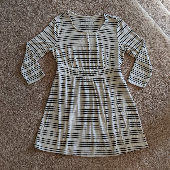 ⭐ Soma striped nightgown size Medium - Picture 7 of 11